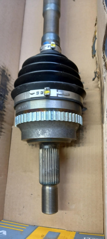 Original OE RENAULT Antriebswelle 8200178624