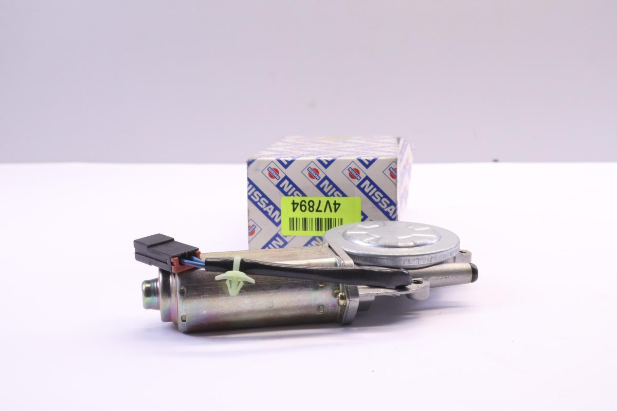 Original OE NISSAN Fensterheber 8073178G10