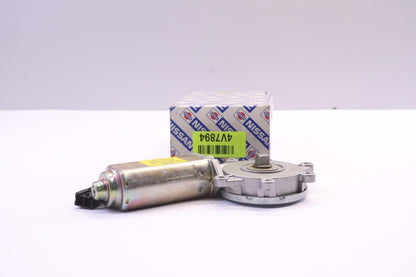 Original OE NISSAN Fensterheber 8073178G10