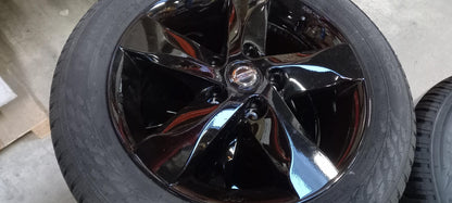 Original NISSAN Winterrad Satz (4pc) Rädern / Felgen Schwarz RR1A1B16ZE1N0
