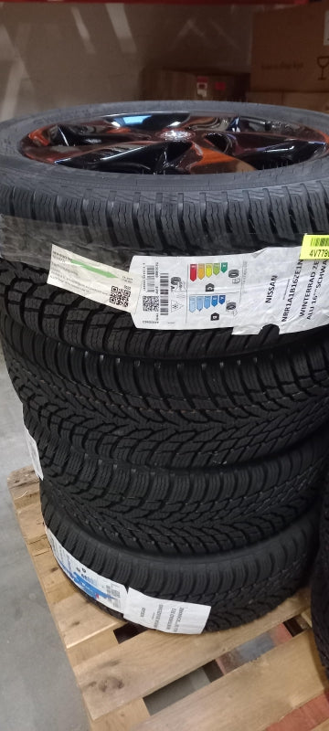 Original NISSAN Winterrad Satz (4pc) Rädern / Felgen Schwarz RR1A1B16ZE1N0