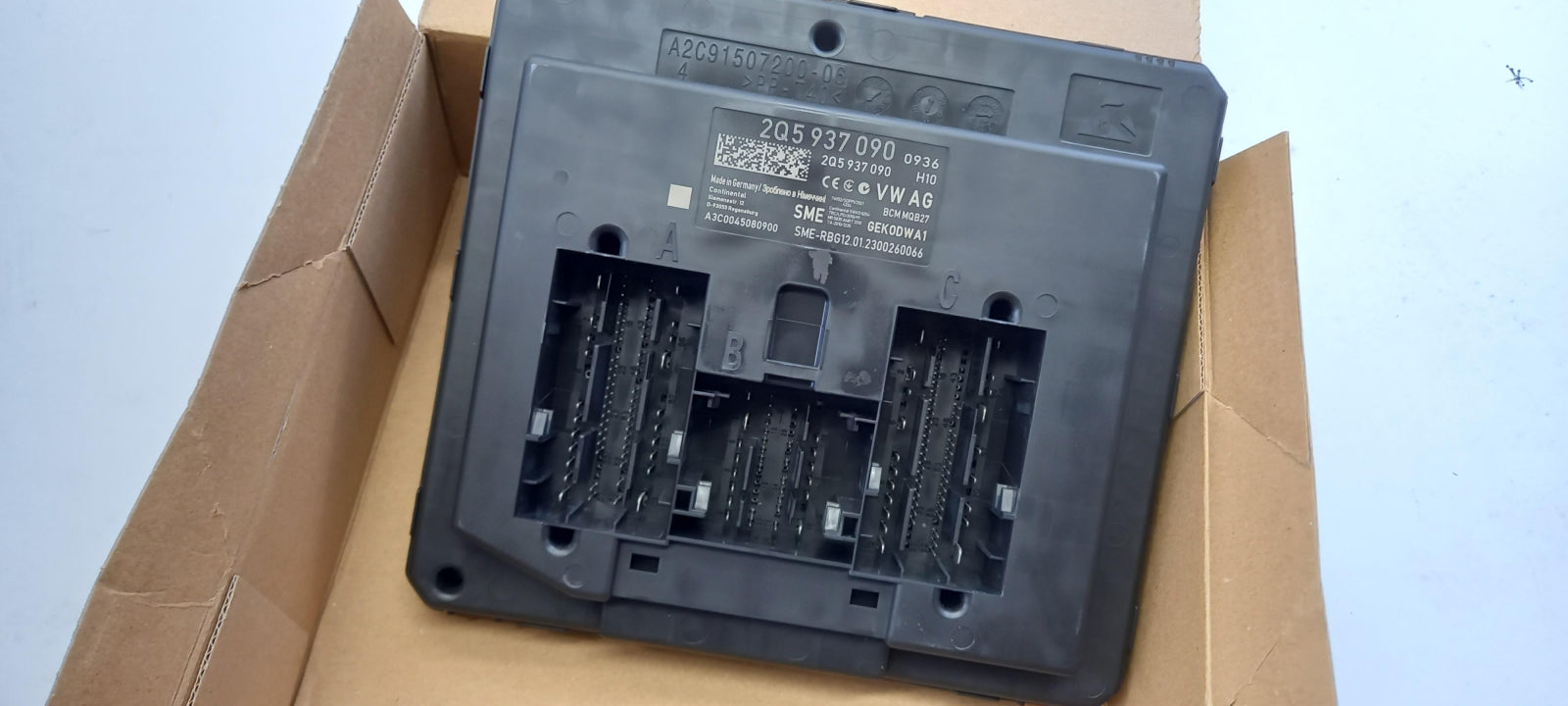 Original OE Volkswagen Steuergerät 2Q5937090
