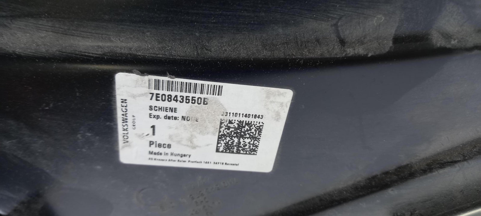 Original OE Volkswagen Tür Führungsschiene 7E0843550B