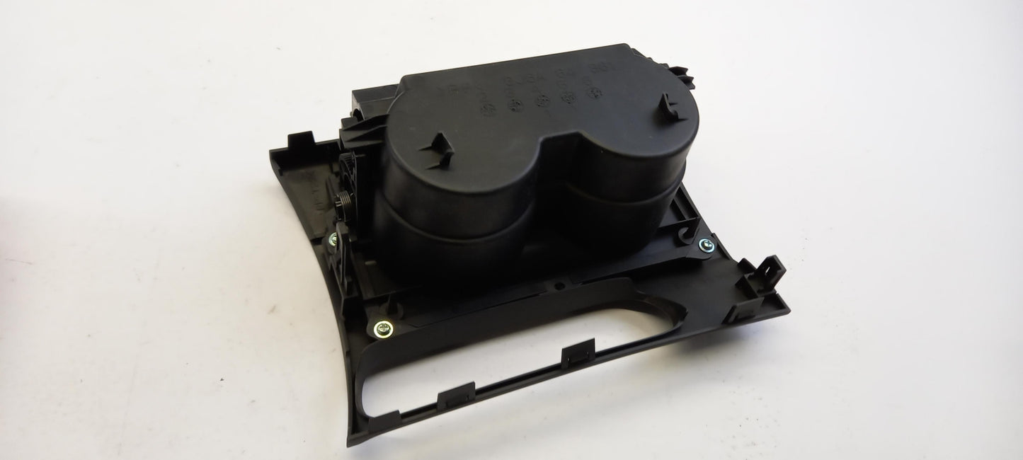 Original OE MAZDA Getränkehalter GJ6A6443YG02