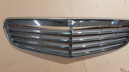 Original MERCEDES-BENZ C-klasse W204 Kühlergitter Kühlergrill A20488014837246