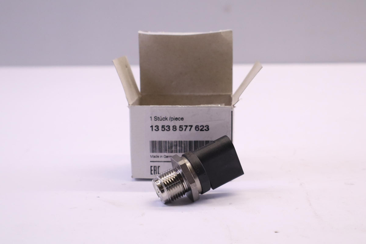 Original OE BMW Kraftstoffdruck Sensor 13538577623