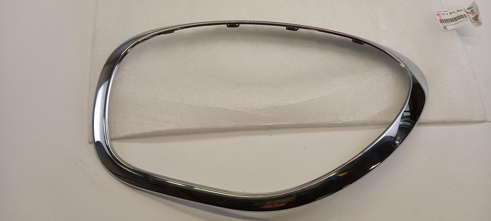 Original OE BMW Scheinwerfer Rahmen 51139813823