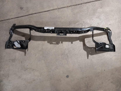 Original NISSAN Serena C23M 1992-2001 Kühlergrill Halter 625007C332
