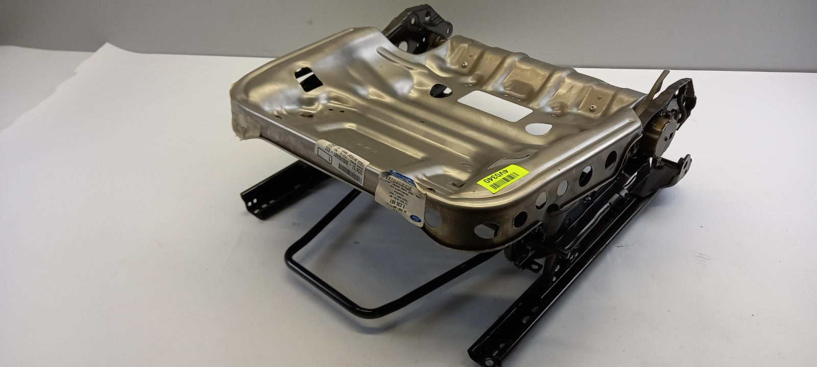 Original OE FORD Rahmen 2236557