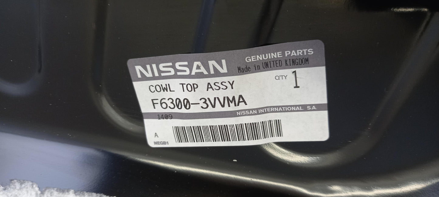 Original OE NISSAN Wasserabweiser F63003VVMA