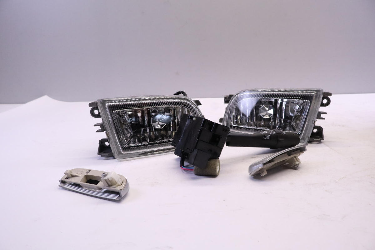 Original OE NISSAN Nebelscheinwerfer B61502N300
