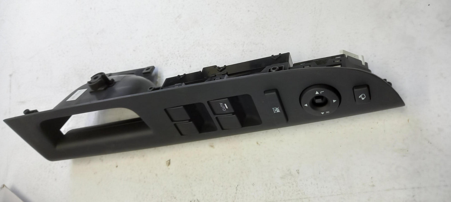 Original OE HYUNDAI/KIA Fensterheberschalter 935701P421EQ