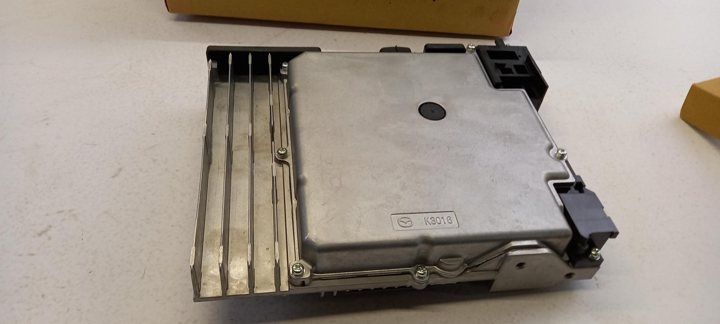 Original OE MAZDA Spannungswandler DAY067Y6Y