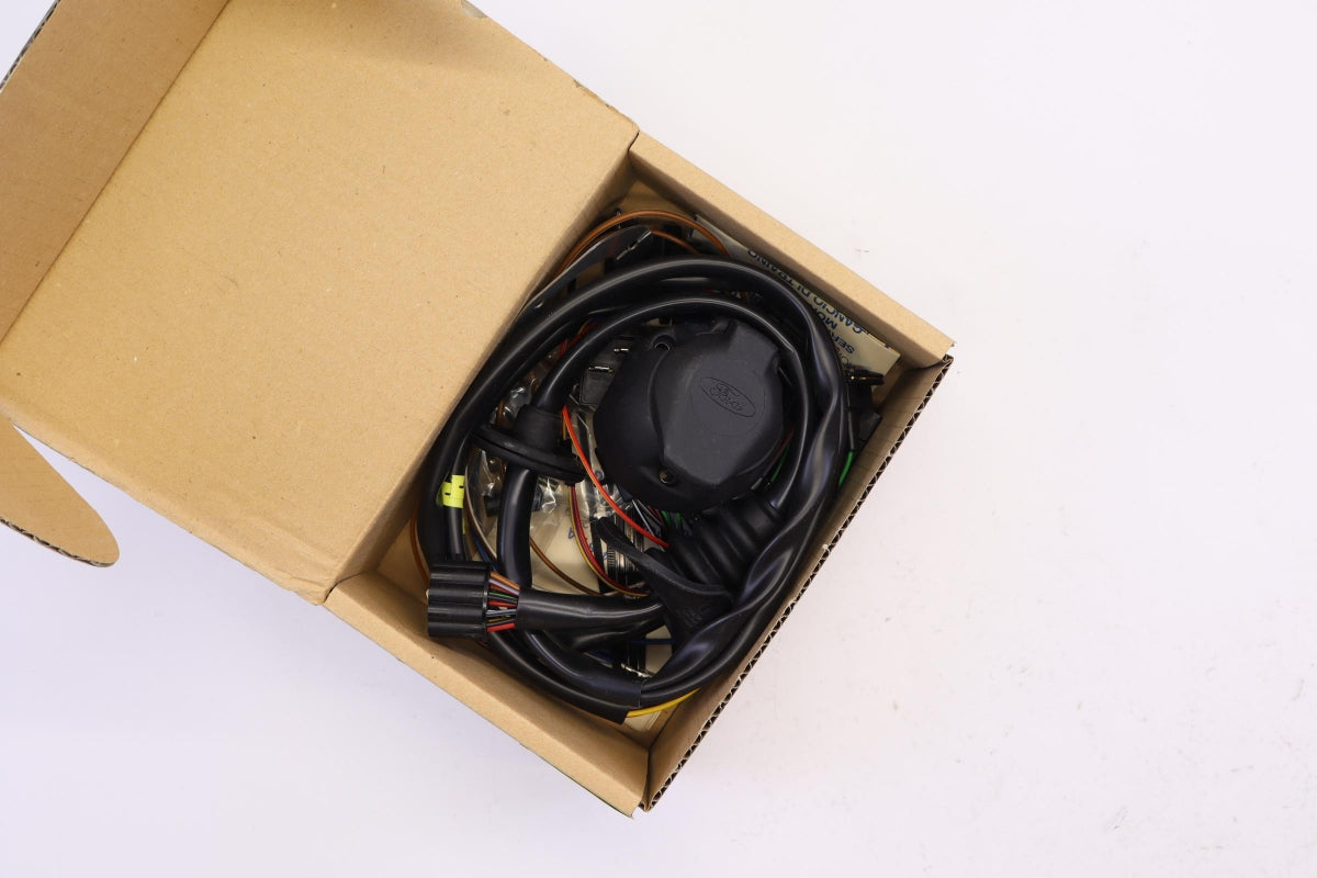 Original OE FORD Anhängerkupplung Elektrosatz 1038365