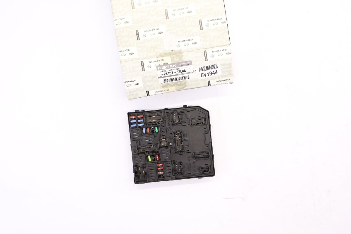 Original OE NISSAN Sicherungskasten 284B73ZL0A