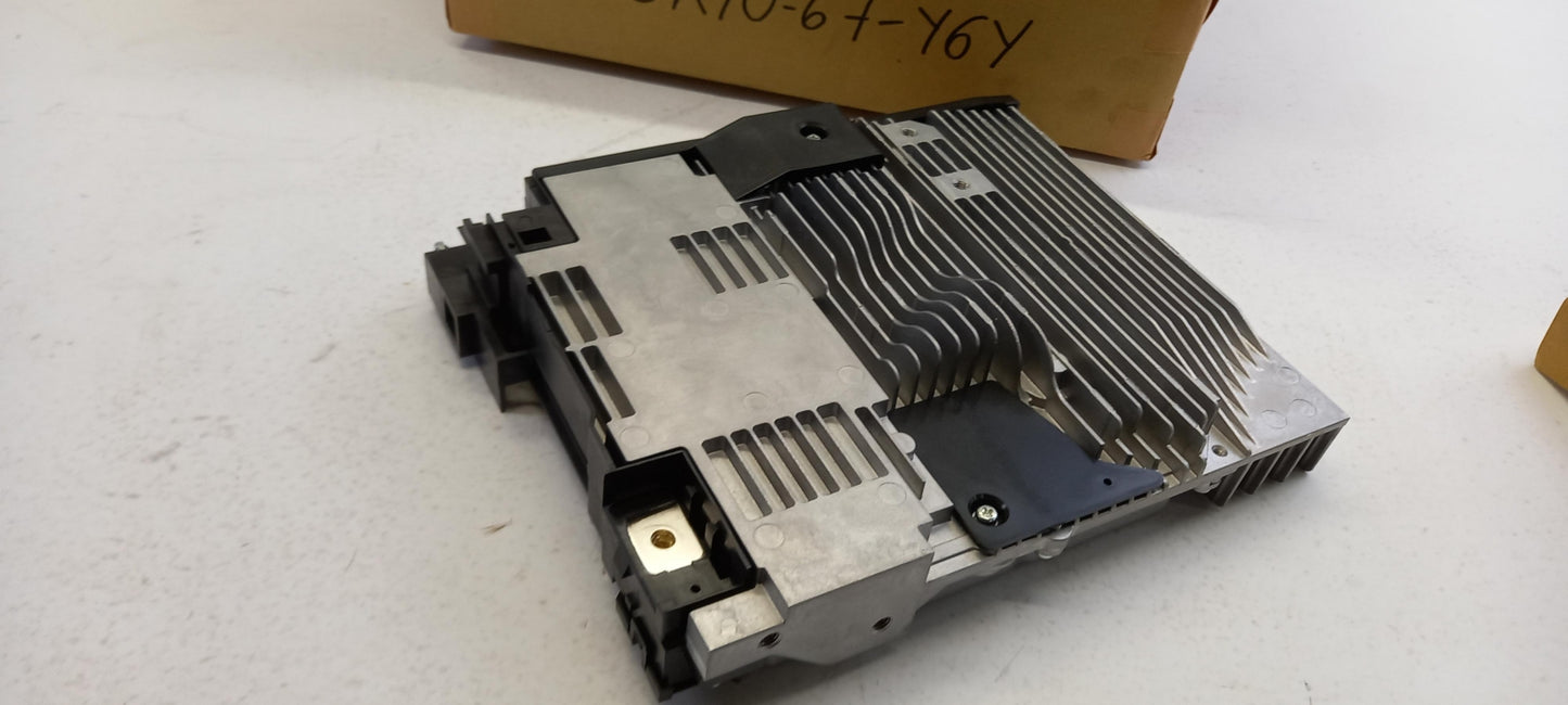 Original OE MAZDA Spannungswandler DAY067Y6Y