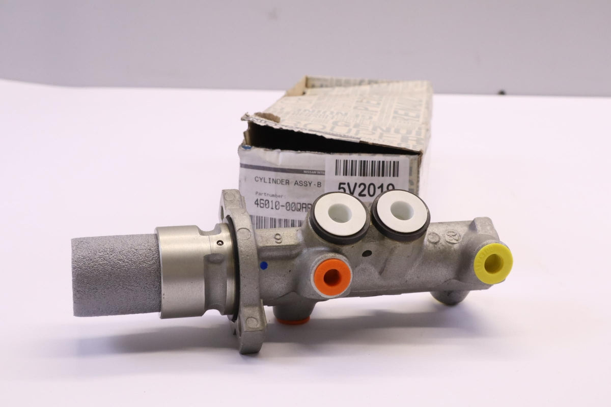 Original OE NISSAN Hauptbremszylinder 4601000QAR