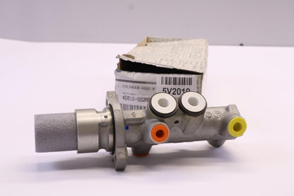 Original OE NISSAN Hauptbremszylinder 4601000QAR