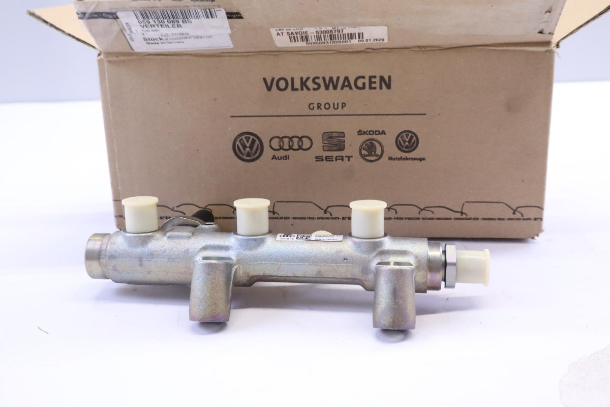 Original AUDI A4 A5 A6 A7 A8 Q5 3.0 TDI Kraftstoffverteiler links 059130089BS