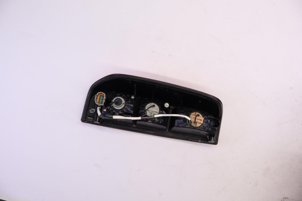 Original NISSAN Navara D40 2005-2010 Rückleuchte Heckleuchte Links 26550EB383