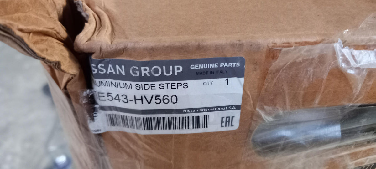 Original OE NISSAN Trittbrett KE543HV560