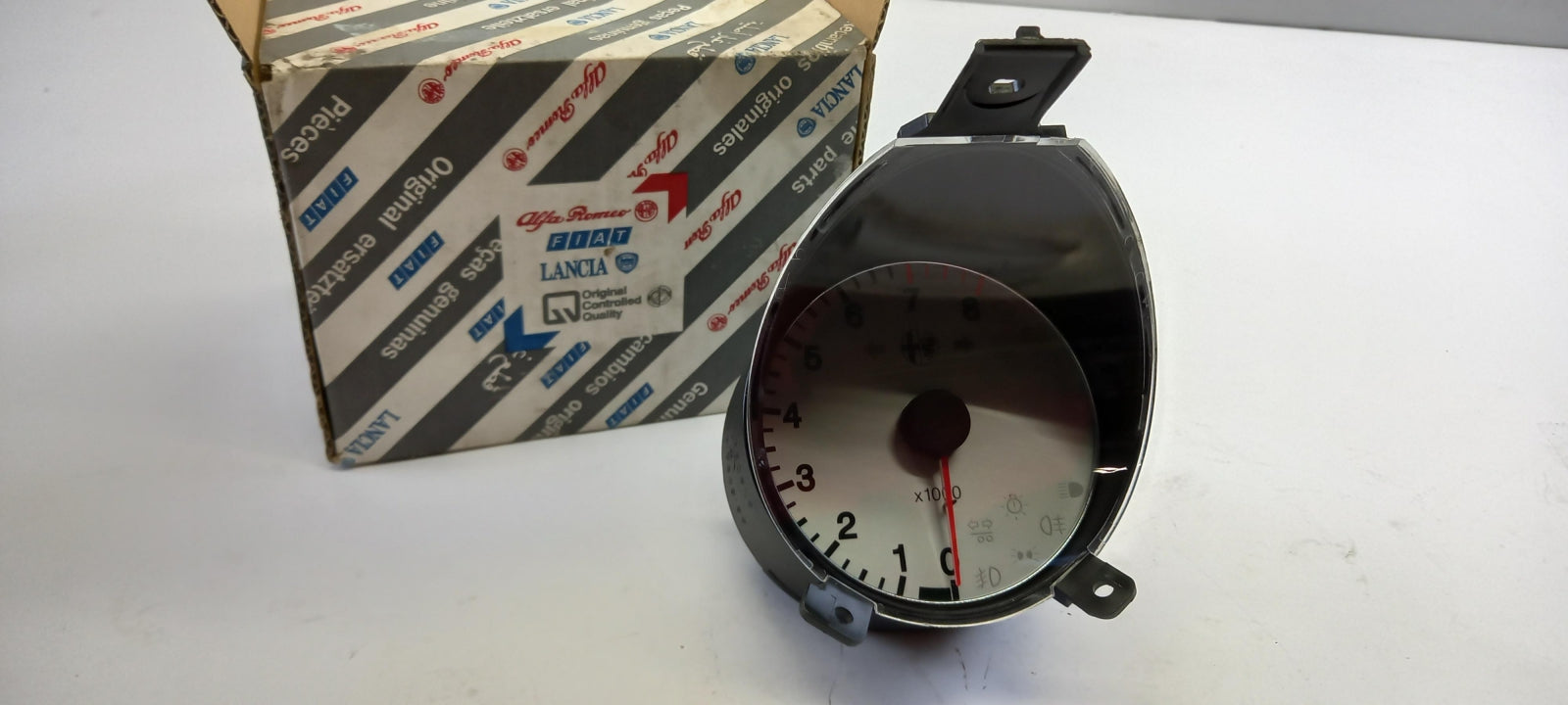 Original OE FIAT Drehzahlmesser Tacho 60669697