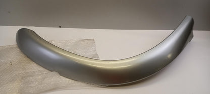Original OE MITSUBISHI Kotflügel Zierleiste MR439190