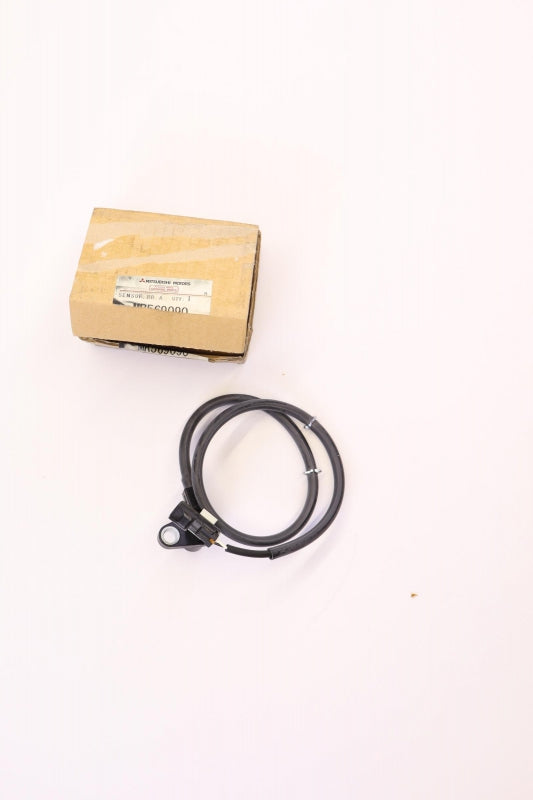 Original OE MITSUBISHI Raddrehzahl Sensor MR569090