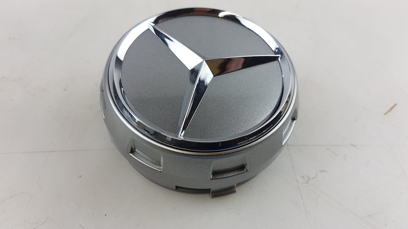 Original OE MERCEDES-BENZ Nabendeckel A00040009009790