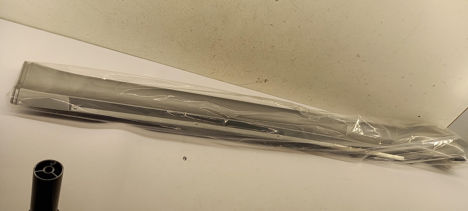 Original OE MITSUBISHI Schweller MR636538