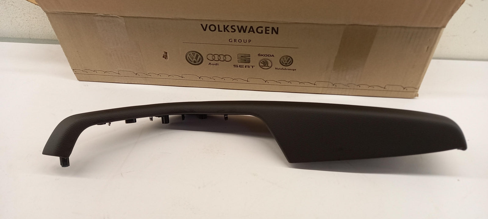 Original OE Volkswagen Innen Tür Haltegriff 8W086717324A