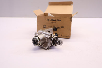 Original OE Volkswagen Kraftstoff-Fördereinheit 03H127025E