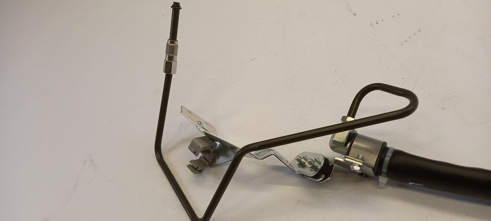 Original OE NISSAN Lenkung Hydraulikschlauch 49720CC10A