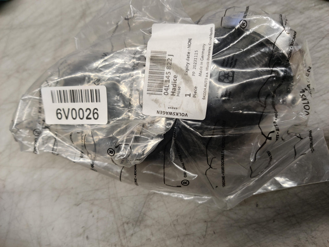 Original OE Volkswagen Ladeluftschlauch 04L145822J