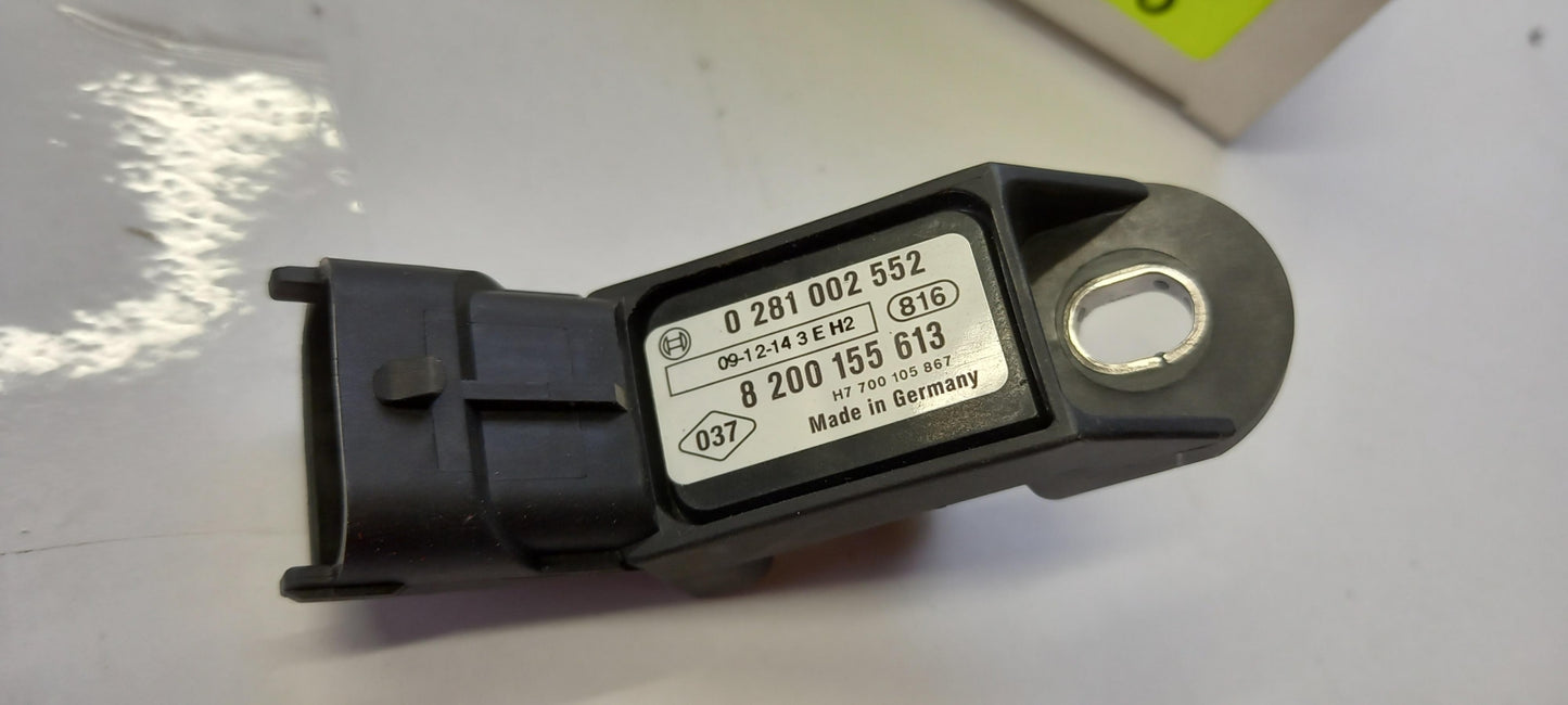 Original OE RENAULT Ladedrucksensor 8200155613