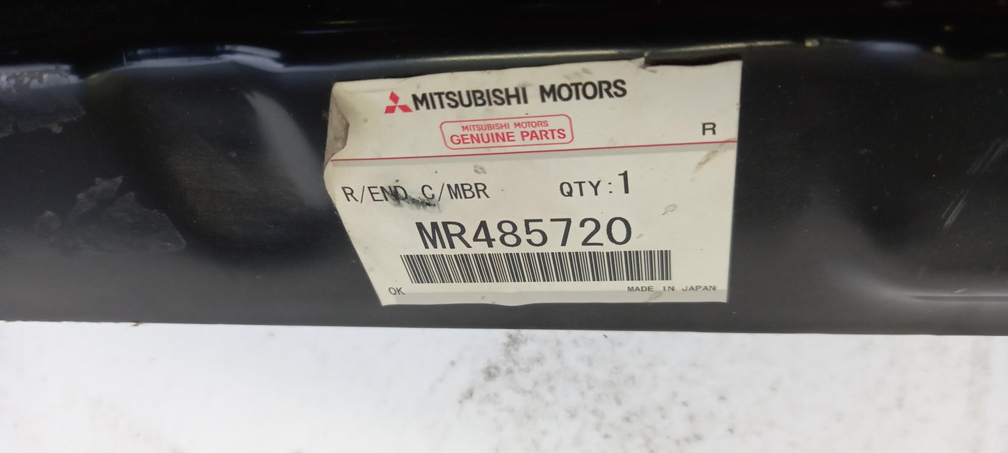 Original OE MITSUBISHI Querträger MR485720