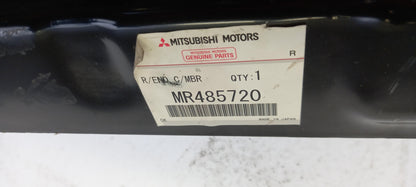 Original OE MITSUBISHI Querträger MR485720