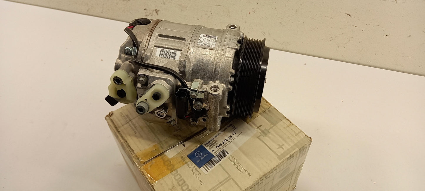 Original MERCEDES-BENZ Vito Viano W639 Klimakompressor A0032302311