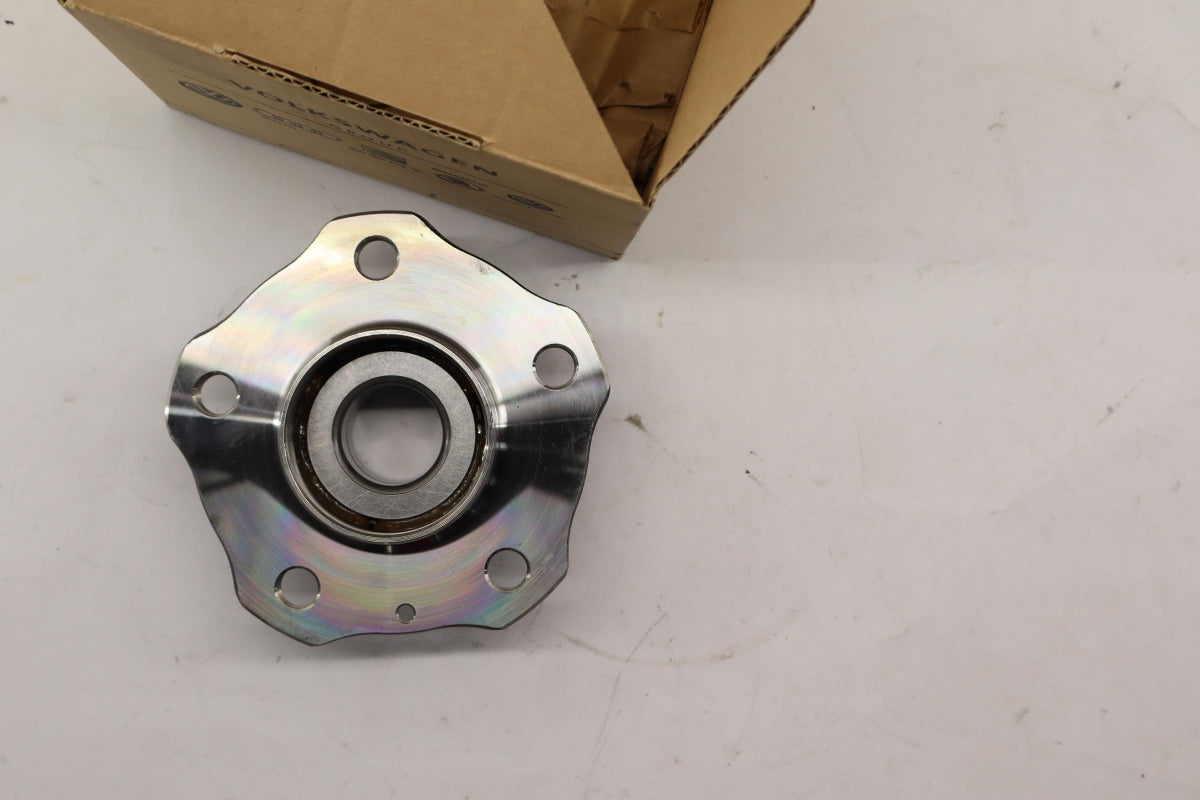 Original OE Volkswagen Radnabe 8W0501611B