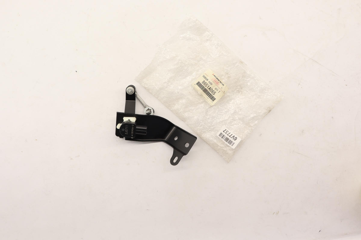 Original OE MITSUBISHI Sensor 8651A065
