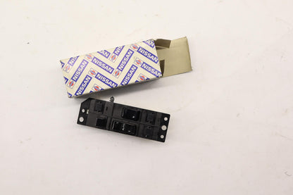 Original OE NISSAN Fensterheberschalter 2540165M20