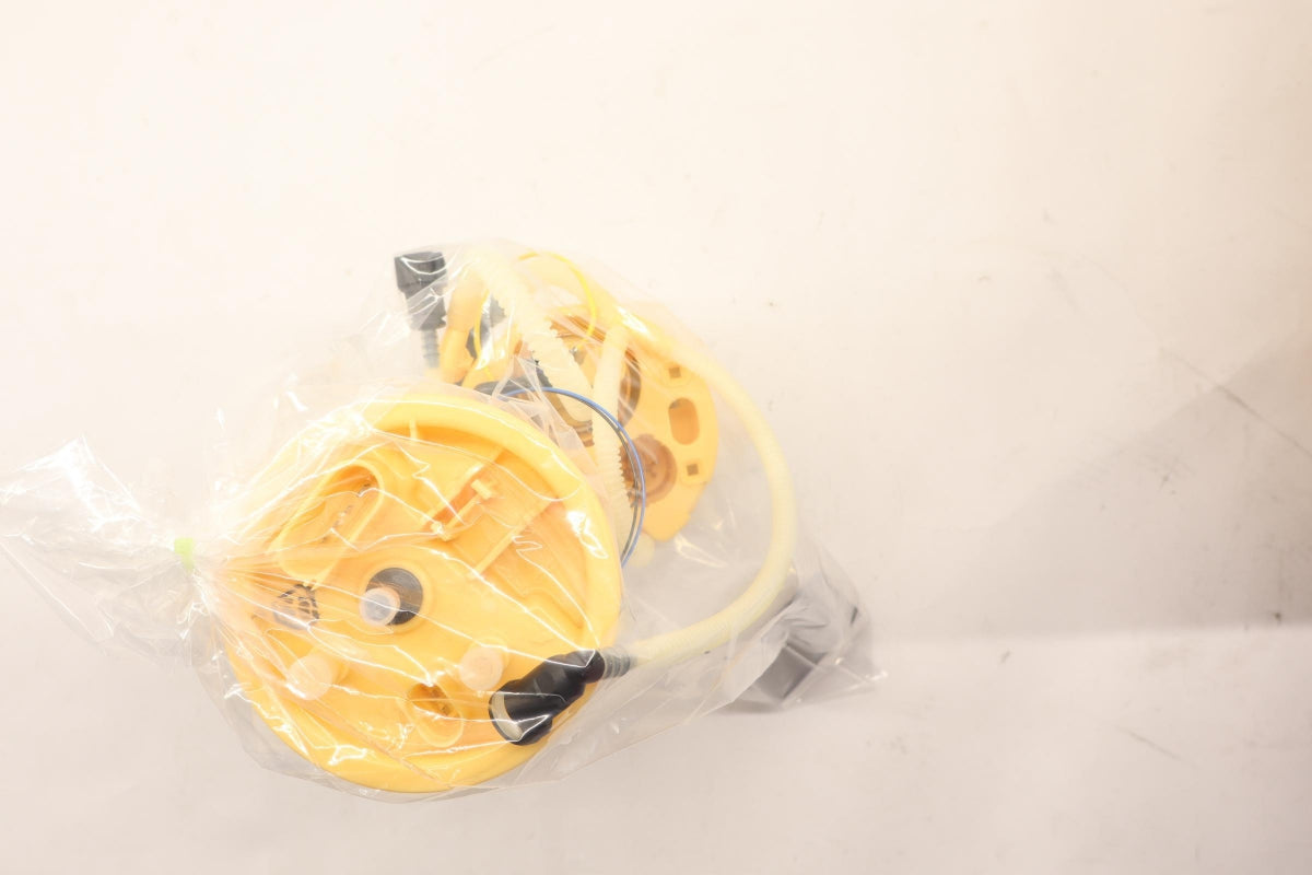 Original OE Volkswagen Kraftstoff-Fördereinheit 8E0919050AF