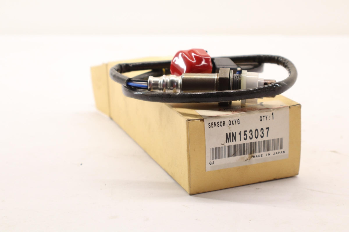 Original OE MITSUBISHI Lambdasonde MN153037