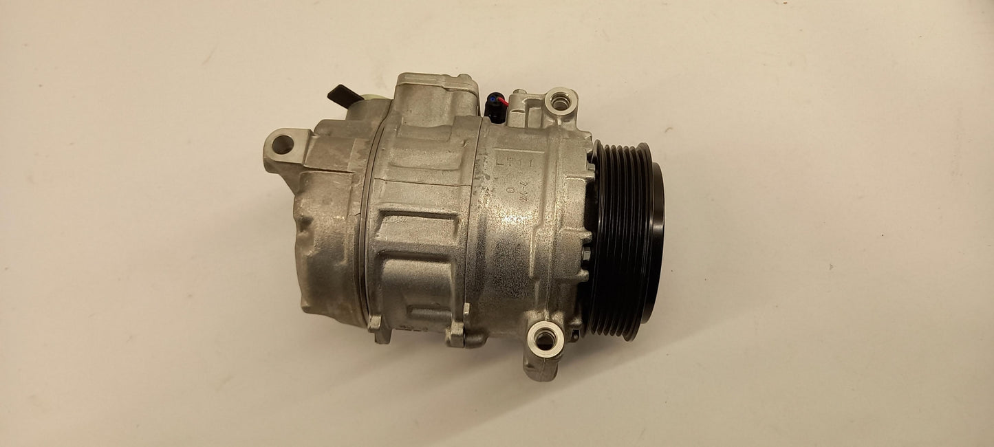 Original MERCEDES-BENZ Vito Viano W639 Klimakompressor A0032302311