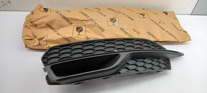 Original OE Volkswagen Stoßfänger Lüftungsgitter 8V3807681K9B9