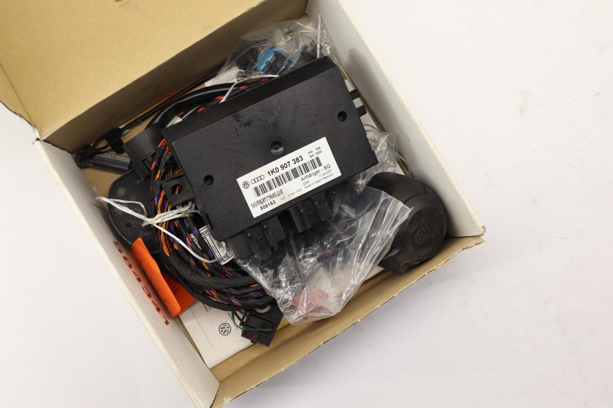 Original VW Passat B6 Anhängerkupplung Elektrosatz 7-pol 3C9055203