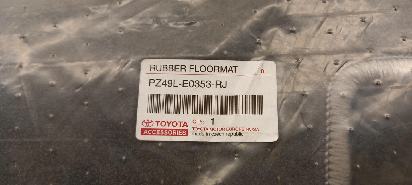 Original OE TOYOTA Fußmattensatz PZ49LE0353RJ