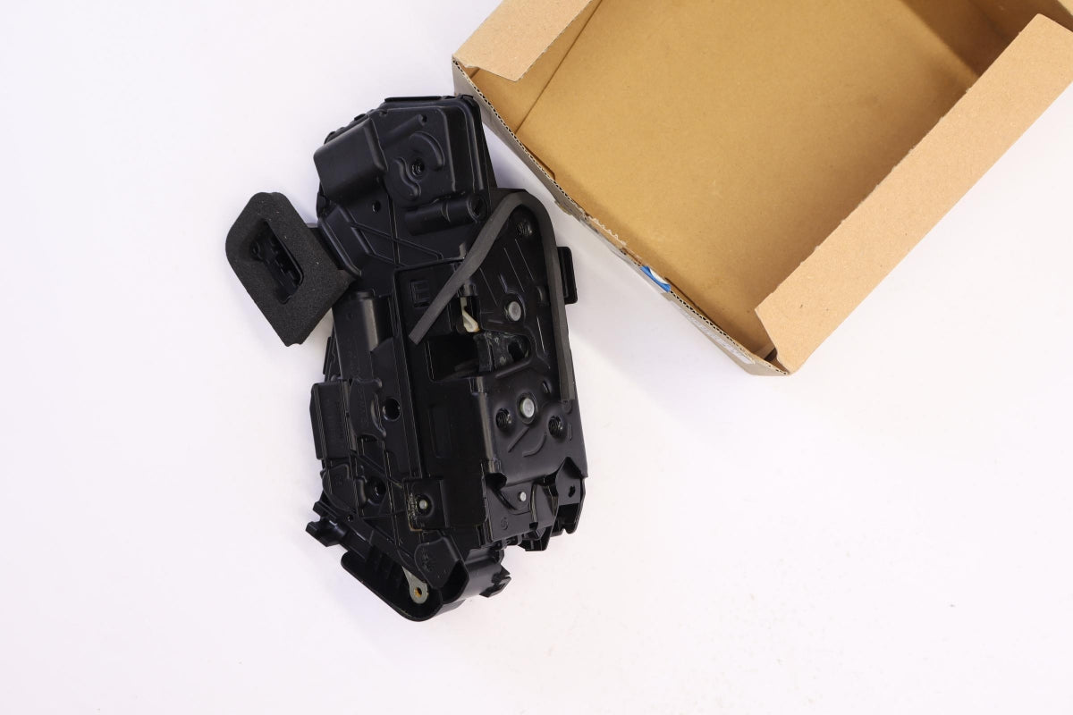 Original OE Volkswagen Türschloss 5TA839016M