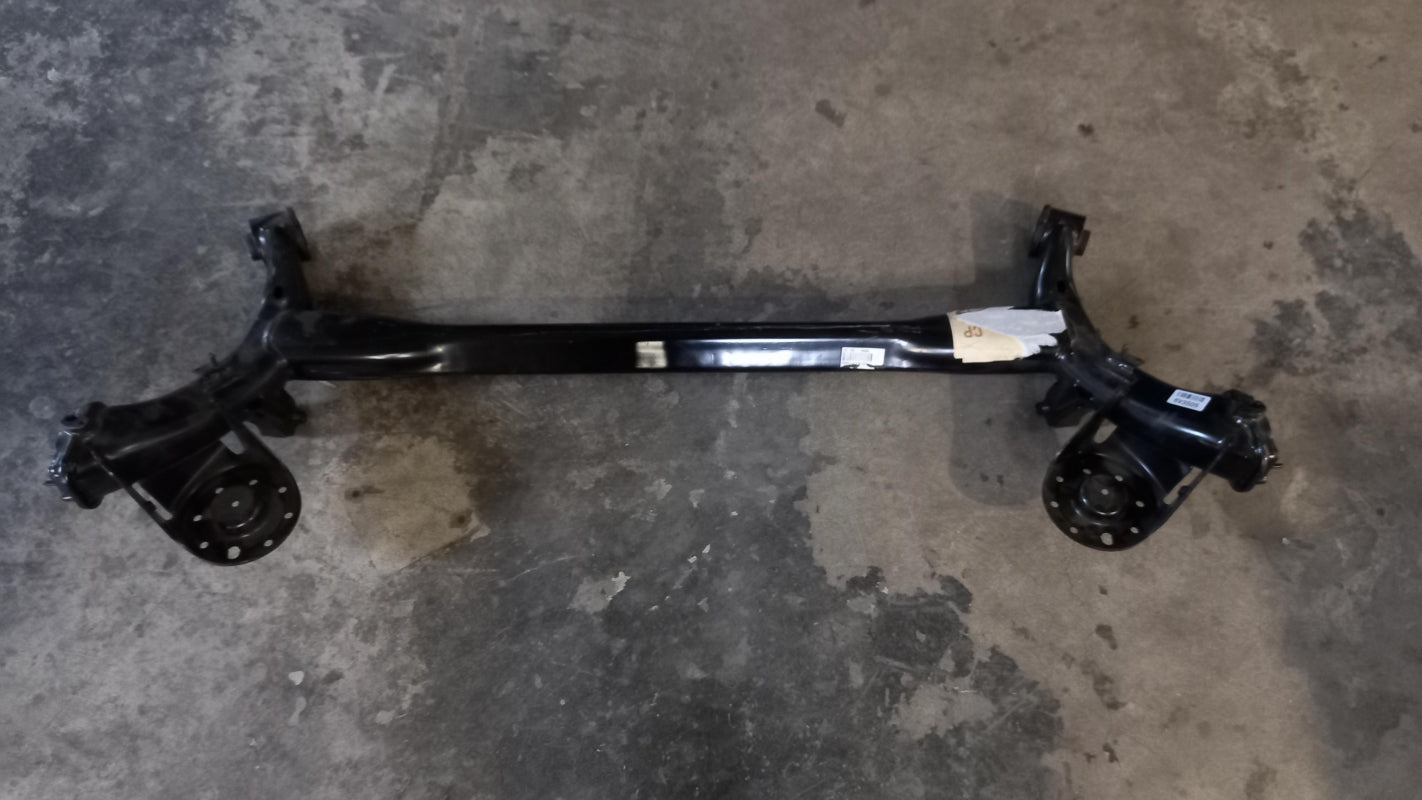 Original KIA Rio Stonic (IH) 2011-2014 Hinterachse 551001W000