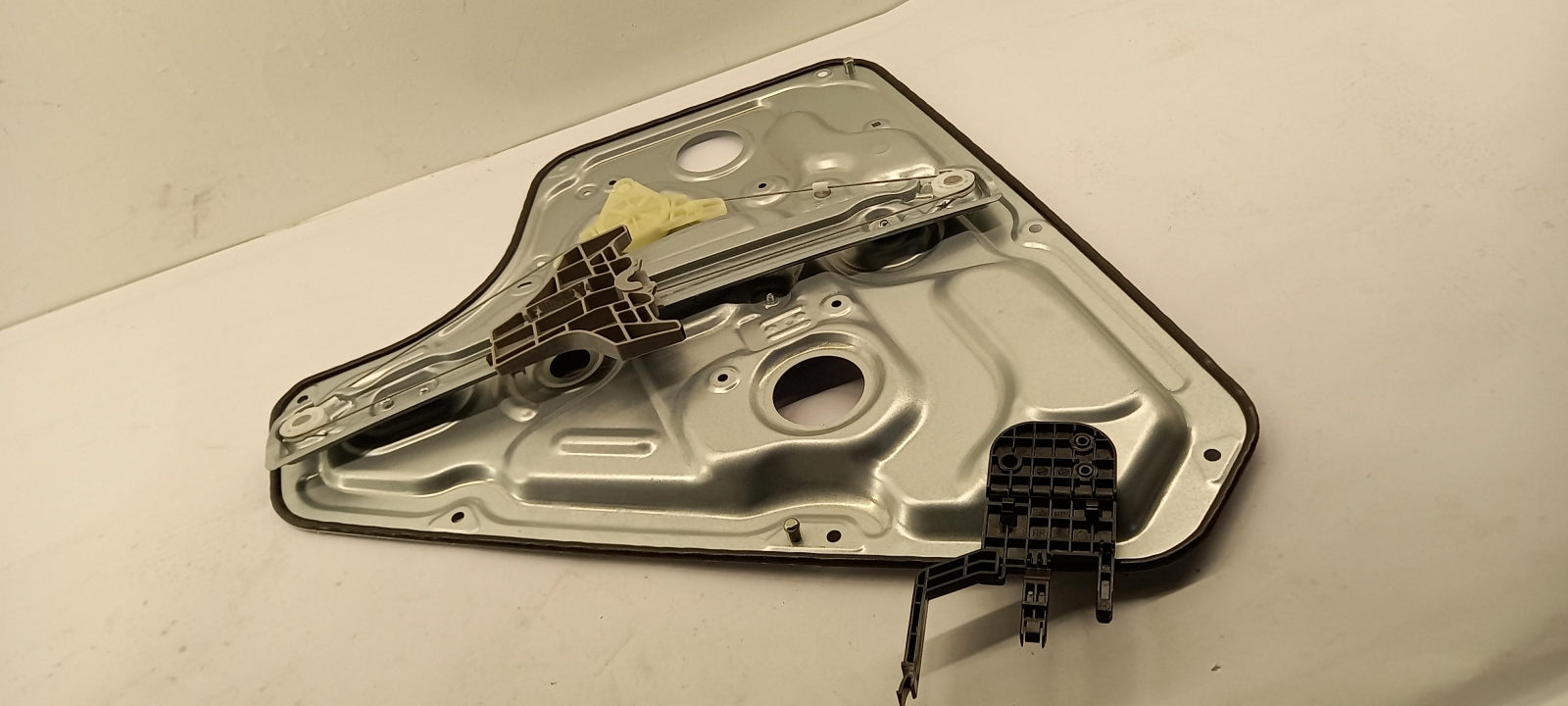 Original OE HYUNDAI/KIA Türinnenverkleidung 834711P010